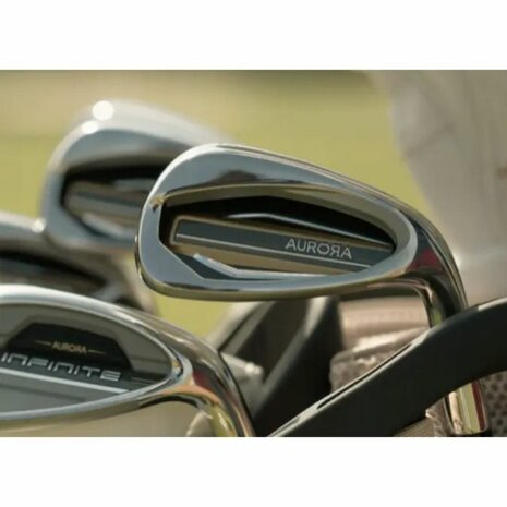 Wilson Staff Aurora Complete Dames Golfset